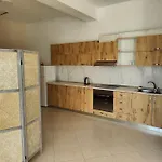 Bright Guest 15 Min By Bus To Center Tirana