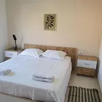 Bright Guest 15 Min By Bus To Center *