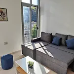 Apartment Bright Guest 15 Min By Bus To Center