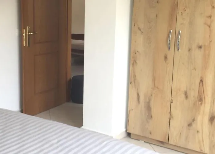 Bright Guest 15 Min By Bus To Center Apartamento *