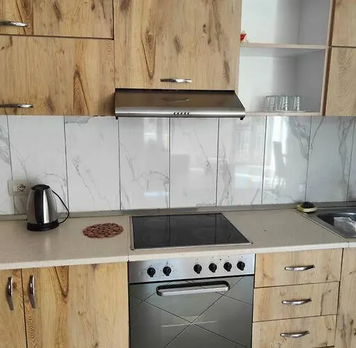 Bright Guest 15 Min By Bus To Center * Tirana