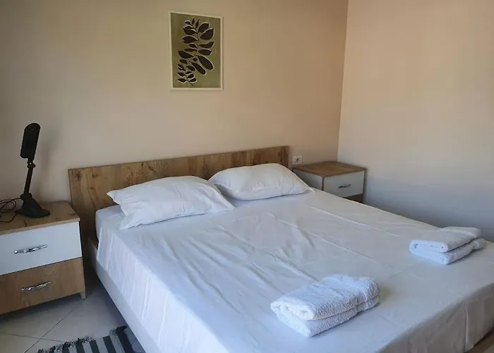Apartamento Bright Guest 15 Min By Bus To Center